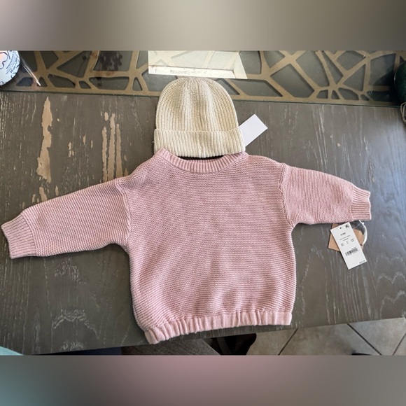 grayson Other - Grayson Collection Girls Sweater / Hat 6-9 Months